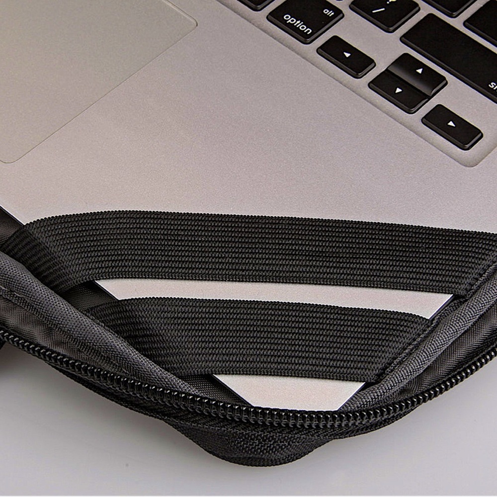 🆕🖤 Solo New York Secure Fit Chromebook Case ~ Laptops ~ school ~ office ~ unisex - Picture 8 of 16